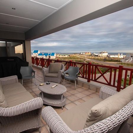 Van Den Berg'S Guesthouse Bettyʼs Bay エクステリア 写真