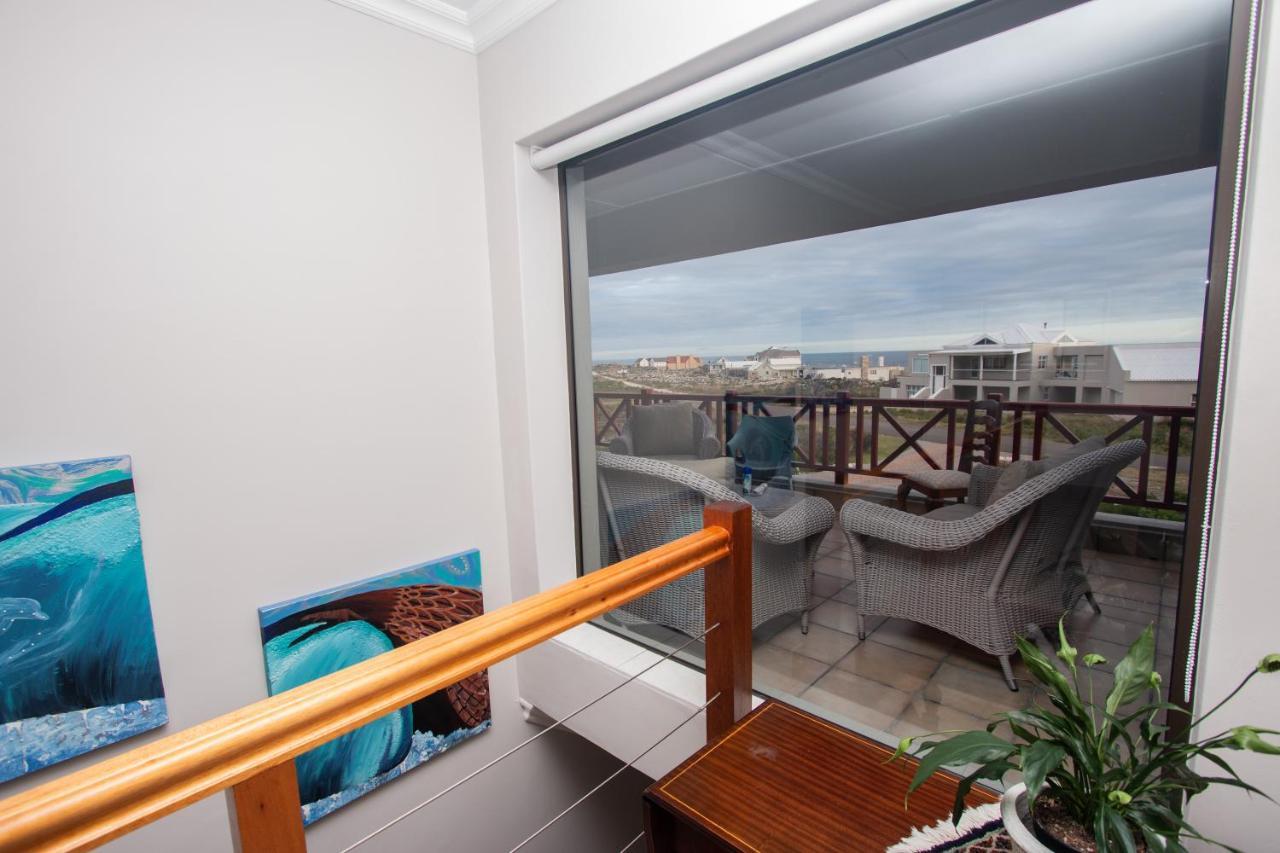 Van Den Berg'S Guesthouse Bettyʼs Bay エクステリア 写真
